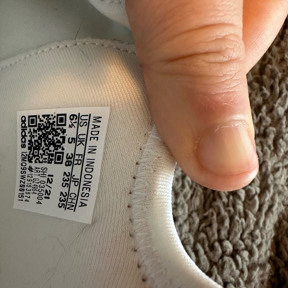 Adidas Kids White and Pink Sneakers - Picture 4 of 4